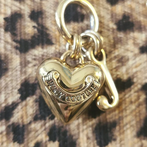 Juicy Couture Gold Chunky Chain Toggle Heart Pendant Necklace - Picture 3 of 8